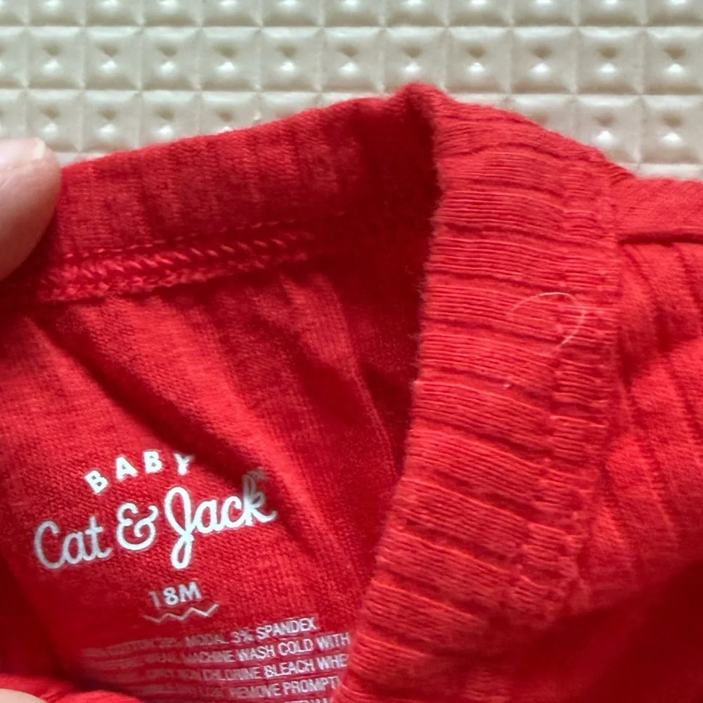 Old Navy|Baby gender neutral Red long sleeve ribbed bodysuit & Plaid leggings•••